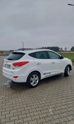 Hyundai ix35 cena 29900 przebieg: 221000, rok produkcji 2011 z Lipsko małe 46